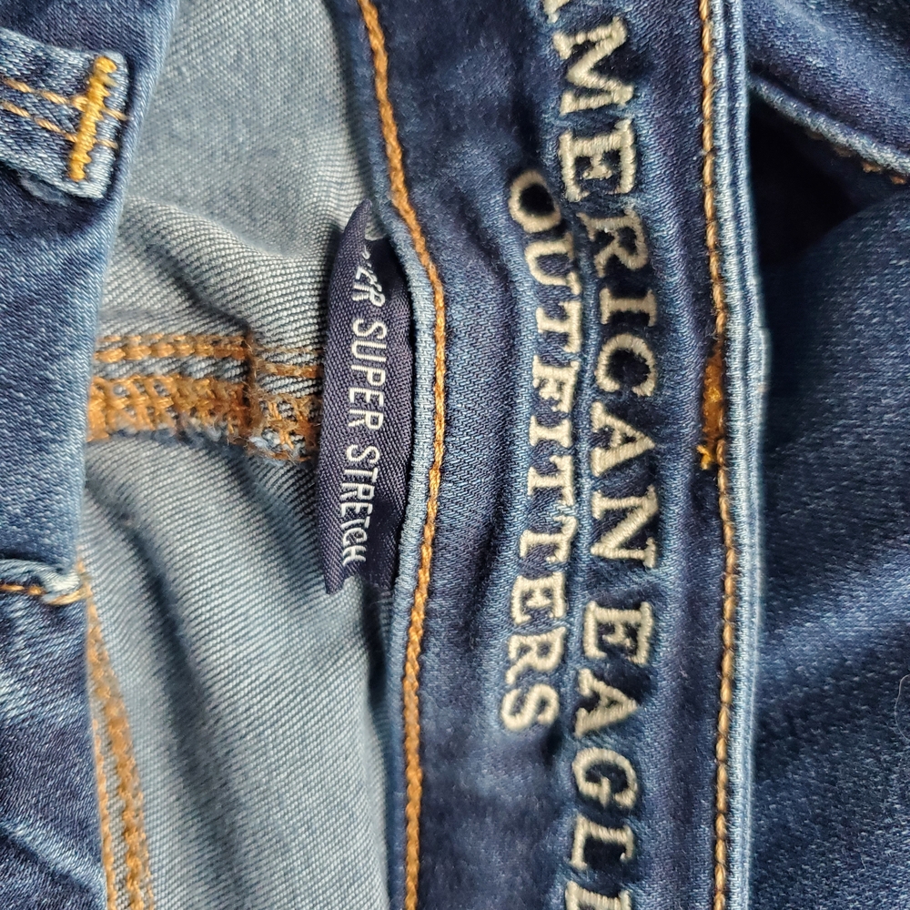 American Eagle Outfitters Dark Blue Flare Jeans - Picture 3 of 4
